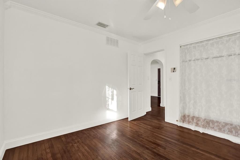 En Venta: $699,000 (3 camas, 2 baños, 1258 Pies cuadrados)