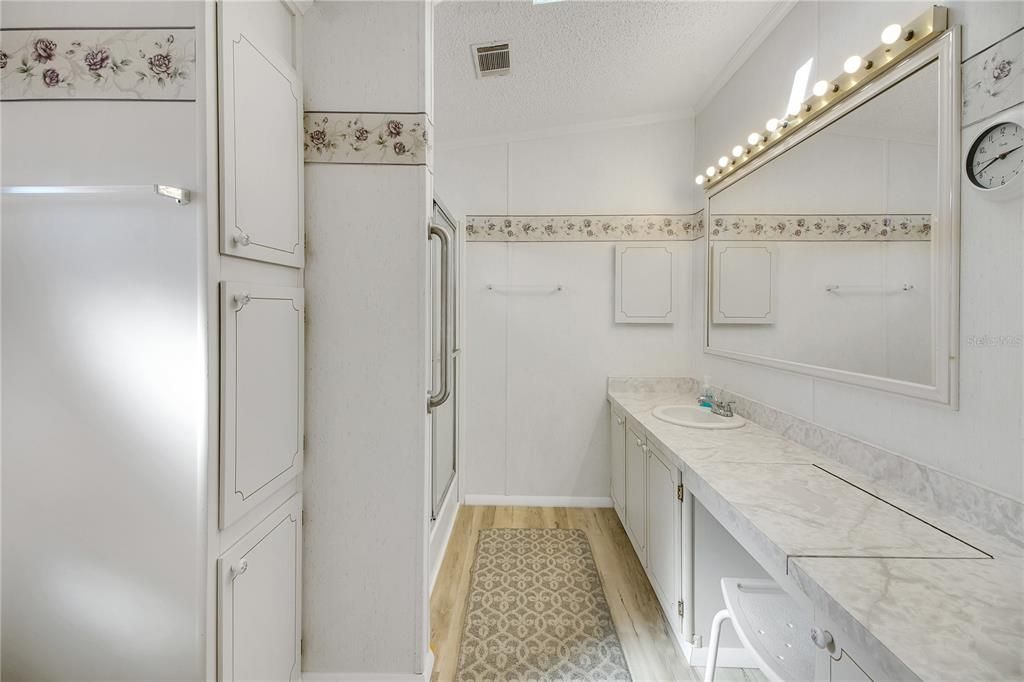 For Sale: $175,000 (3 beds, 2 baths, 1456 Square Feet)