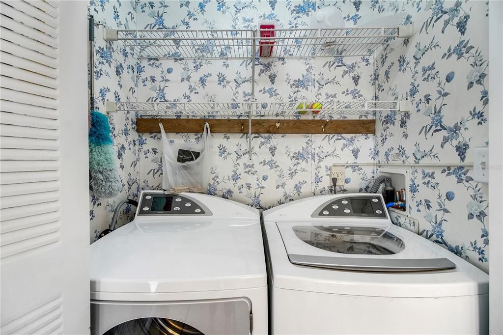 For Sale: $175,000 (3 beds, 2 baths, 1456 Square Feet)