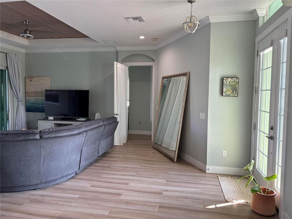 На продажу: $874,900 (3 спален, 2 ванн, 1862 Квадратных фут)