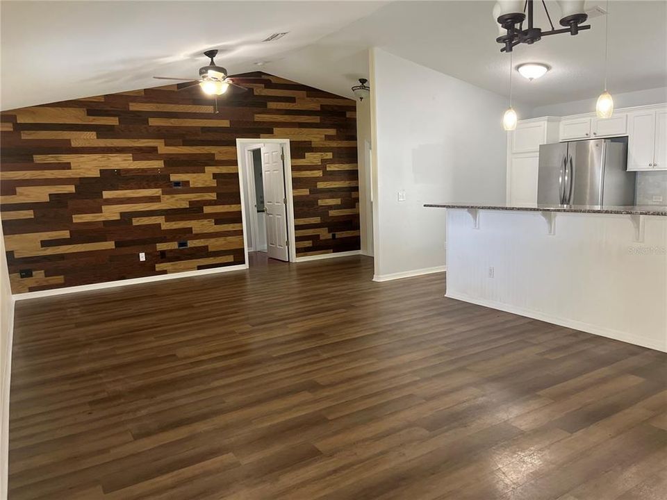 En Renta: $1,825 (3 camas, 2 baños, 1535 Pies cuadrados)