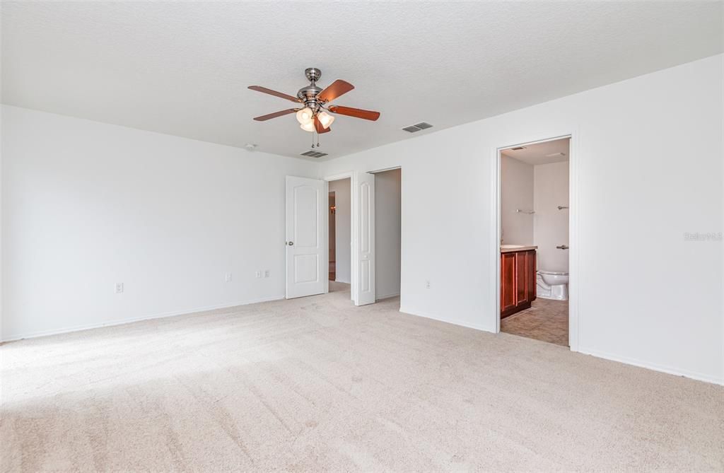 For Sale: $325,000 (3 beds, 2 baths, 1744 Square Feet)