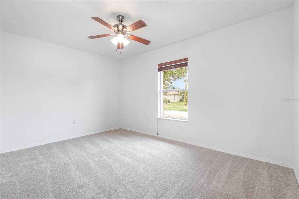 For Sale: $325,000 (3 beds, 2 baths, 1744 Square Feet)