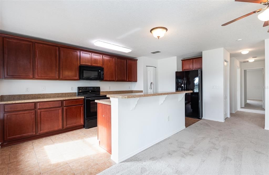 For Sale: $325,000 (3 beds, 2 baths, 1744 Square Feet)