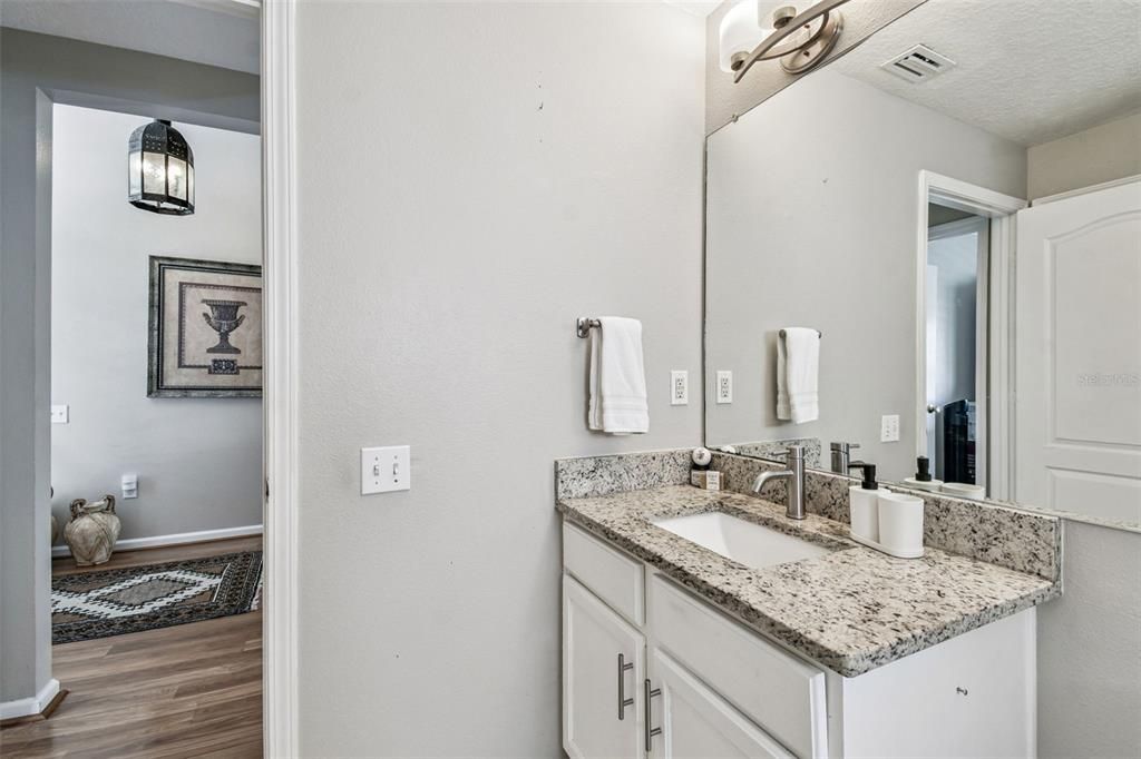 В аренду: $2,495 (3 спален, 2 ванн, 1708 Квадратных фут)