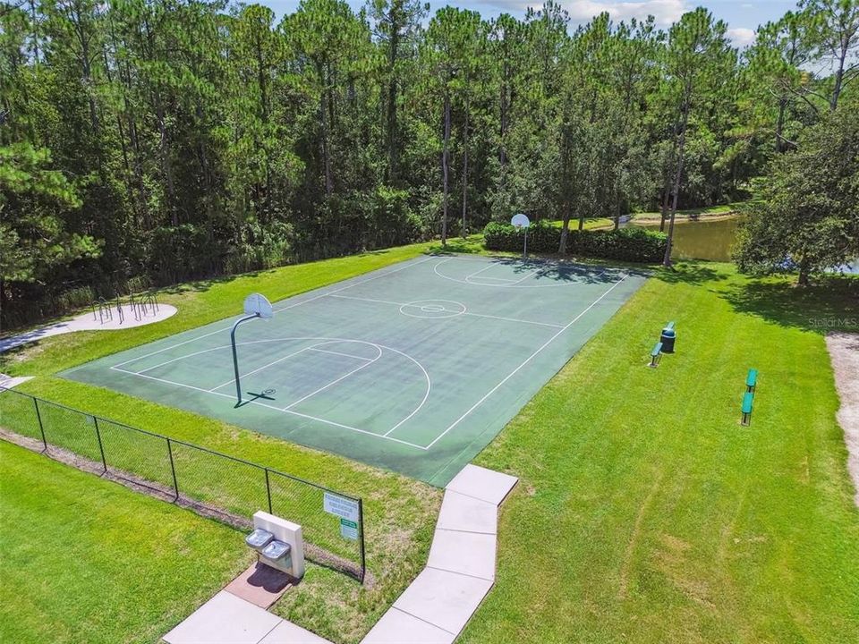 В аренду: $2,495 (3 спален, 2 ванн, 1708 Квадратных фут)