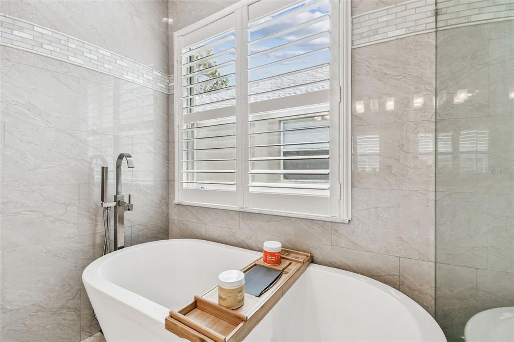 В аренду: $2,495 (3 спален, 2 ванн, 1708 Квадратных фут)