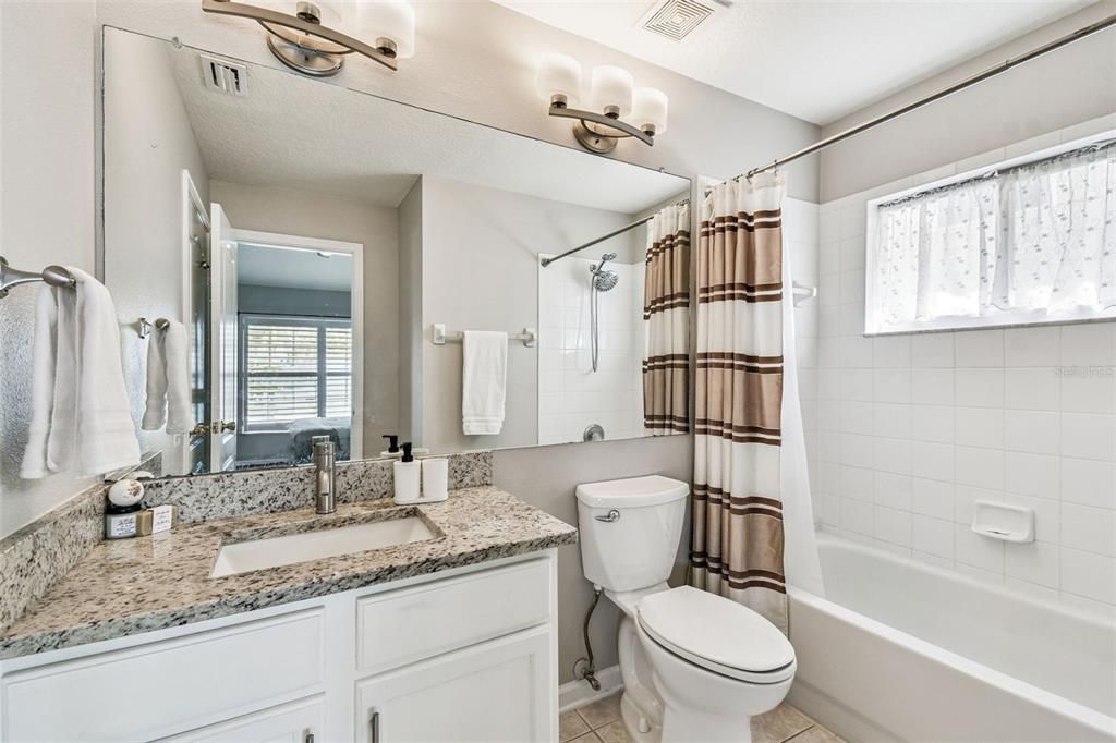 В аренду: $2,495 (3 спален, 2 ванн, 1708 Квадратных фут)