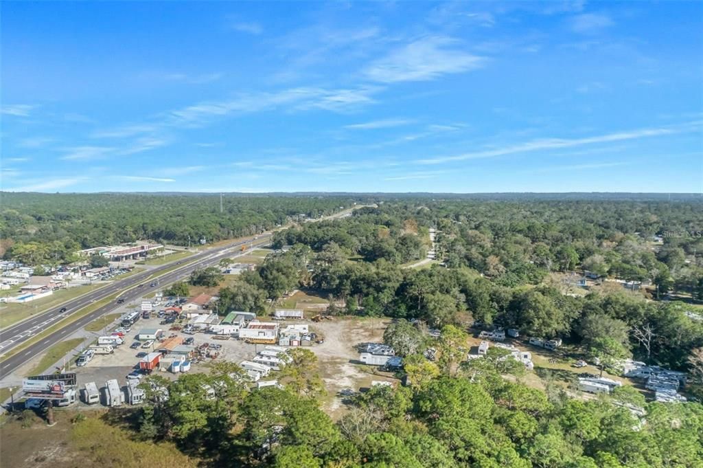 На продажу: $2,300,000 (6.93 acres)