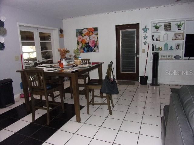 出租: $1,650 (3 贝兹, 2 浴室, 1152 平方英尺)