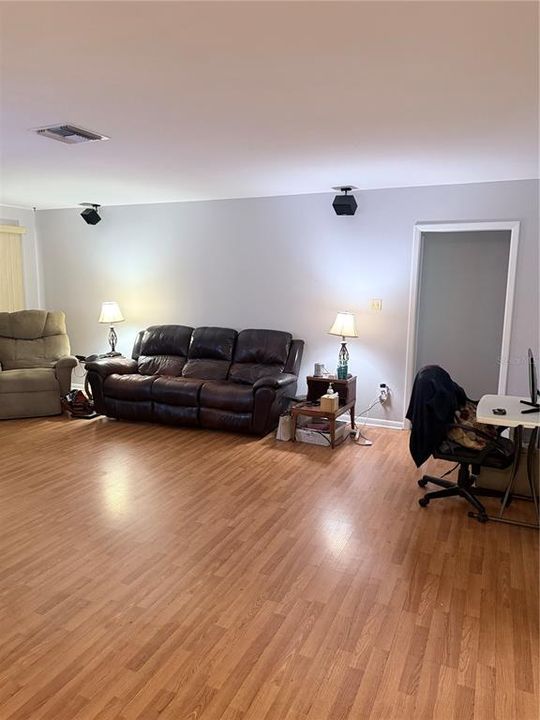 En Venta: $405,000 (3 camas, 2 baños, 1791 Pies cuadrados)