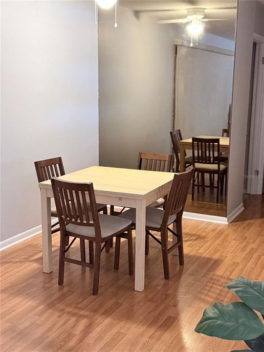 En Venta: $405,000 (3 camas, 2 baños, 1791 Pies cuadrados)