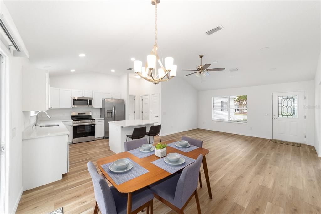 待售: $348,900 (3 贝兹, 2 浴室, 1392 平方英尺)