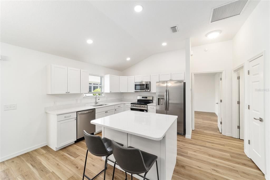 待售: $348,900 (3 贝兹, 2 浴室, 1392 平方英尺)