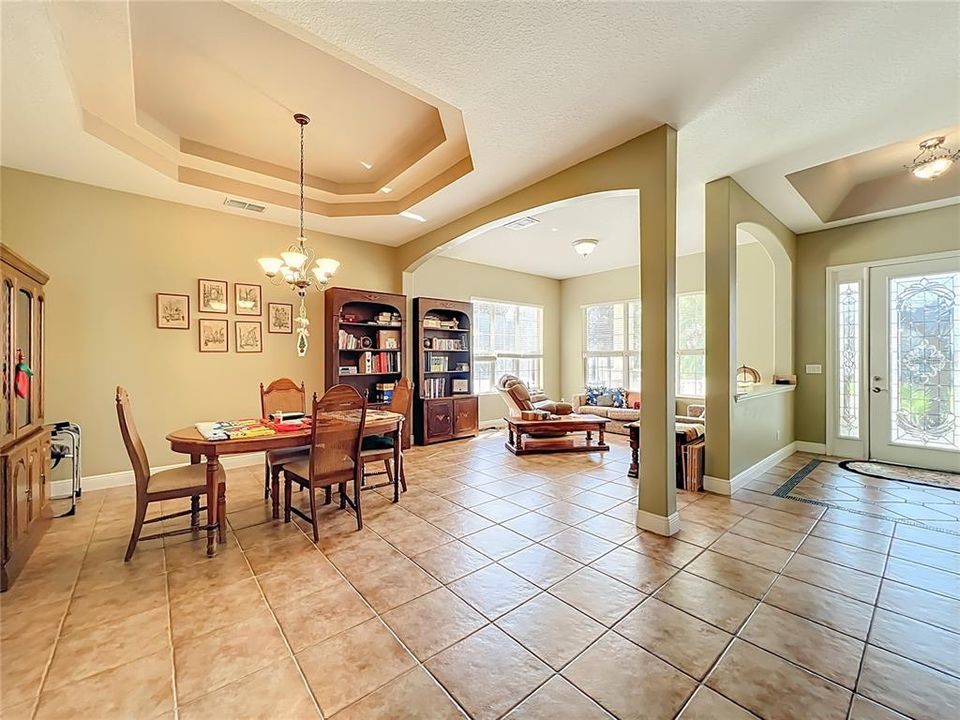 待售: $609,900 (4 贝兹, 3 浴室, 2773 平方英尺)