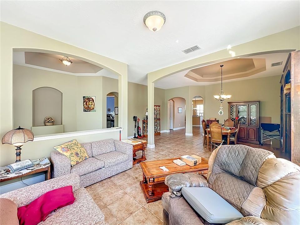 待售: $609,900 (4 贝兹, 3 浴室, 2773 平方英尺)