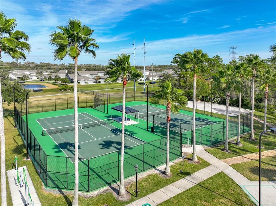 待售: $609,900 (4 贝兹, 3 浴室, 2773 平方英尺)