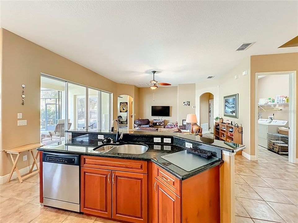 待售: $609,900 (4 贝兹, 3 浴室, 2773 平方英尺)