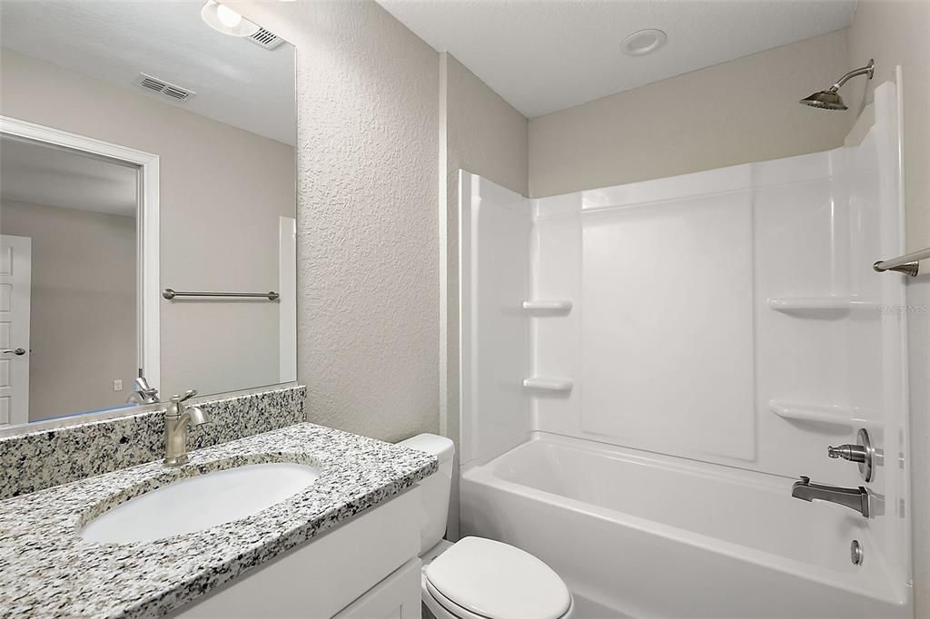 For Rent: $1,900 (4 beds, 3 baths, 2002 Square Feet)