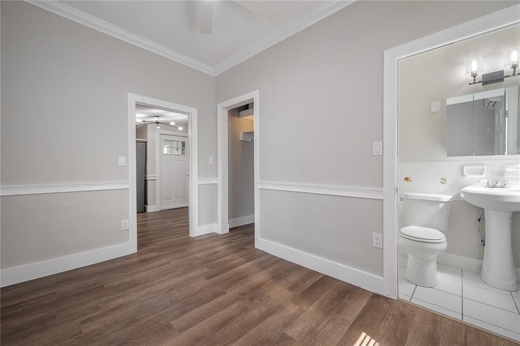 For Rent: $1,400 (1 beds, 1 baths, 360 Square Feet)