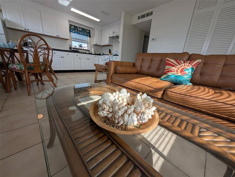 For Rent: $2,500 (2 beds, 1 baths, 750 Square Feet)