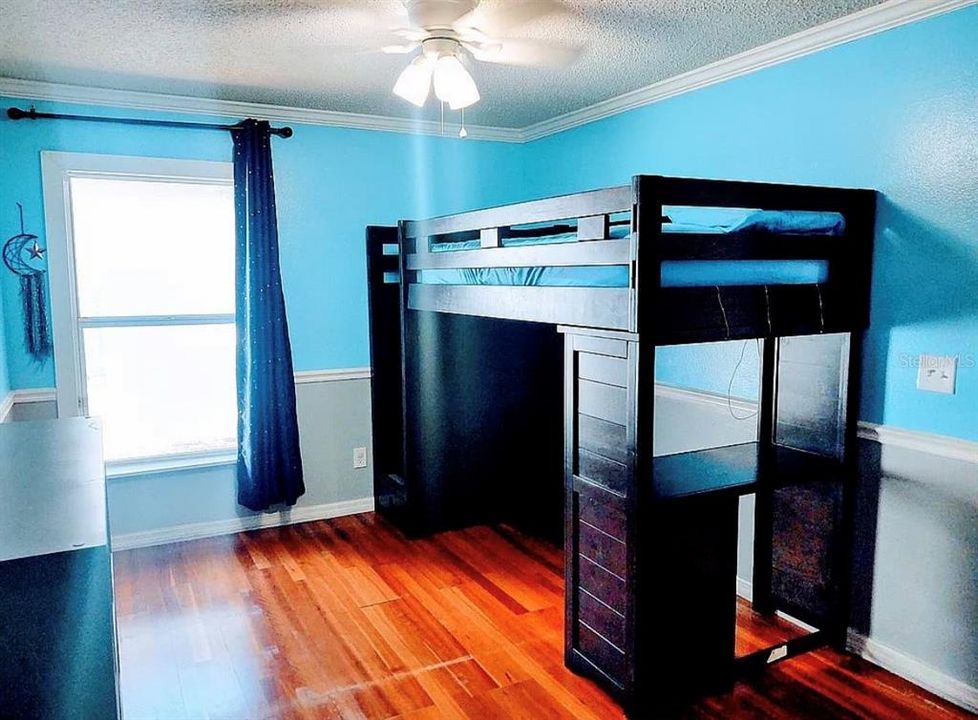 待售: $285,000 (3 贝兹, 2 浴室, 1233 平方英尺)