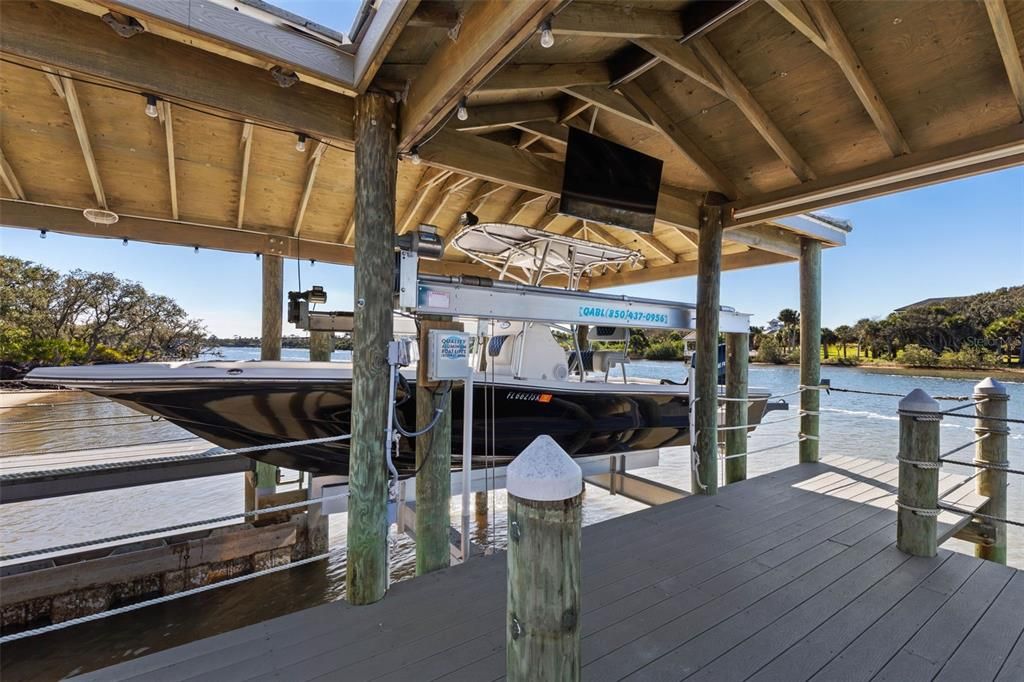 待售: $3,298,500 (5 贝兹, 5 浴室, 5581 平方英尺)