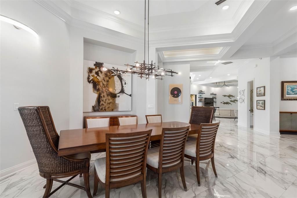 待售: $3,298,500 (5 贝兹, 5 浴室, 5581 平方英尺)