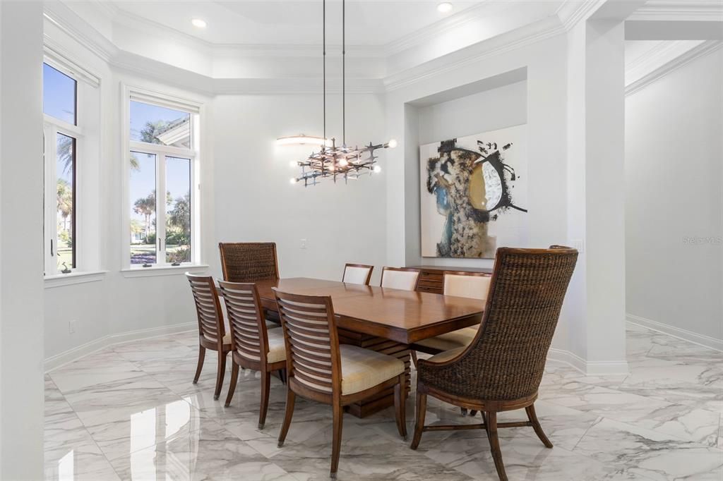 待售: $3,298,500 (5 贝兹, 5 浴室, 5581 平方英尺)