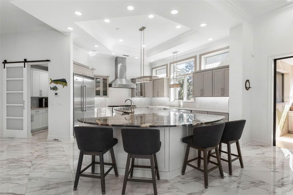 待售: $3,298,500 (5 贝兹, 5 浴室, 5581 平方英尺)