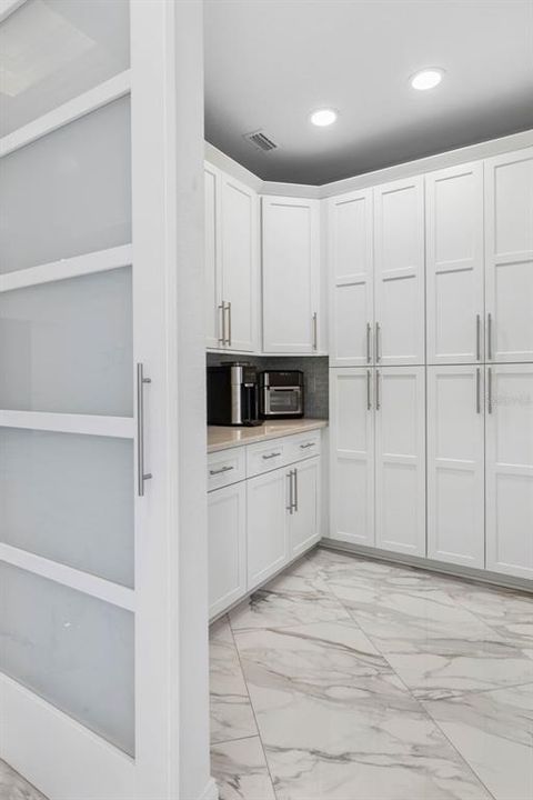 待售: $3,298,500 (5 贝兹, 5 浴室, 5581 平方英尺)