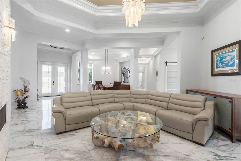 待售: $3,298,500 (5 贝兹, 5 浴室, 5581 平方英尺)