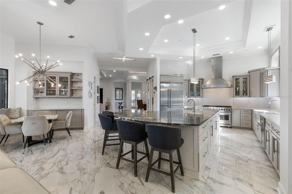 待售: $3,298,500 (5 贝兹, 5 浴室, 5581 平方英尺)