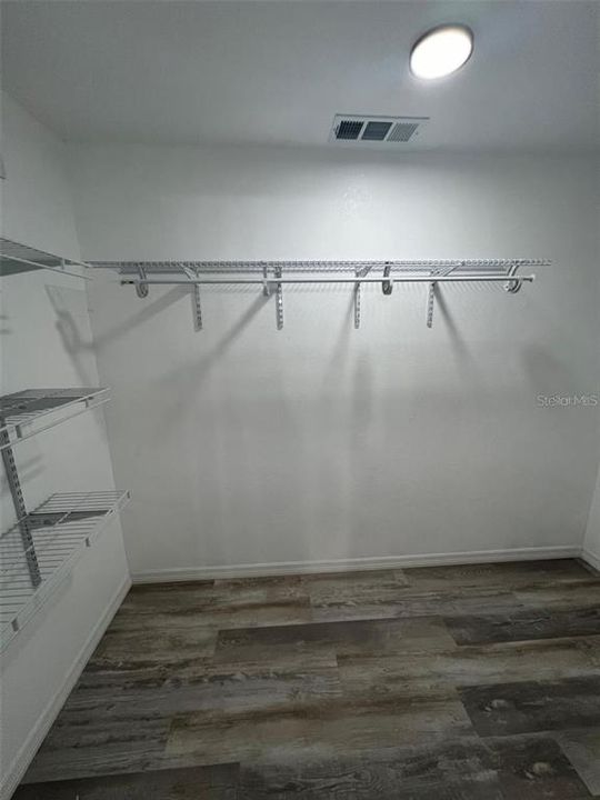 В аренду: $1,950 (3 спален, 2 ванн, 1423 Квадратных фут)