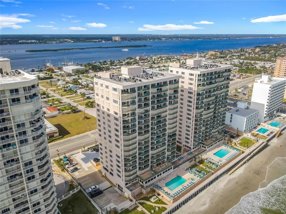 На продажу: $790,000 (3 спален, 3 ванн, 2475 Квадратных фут)