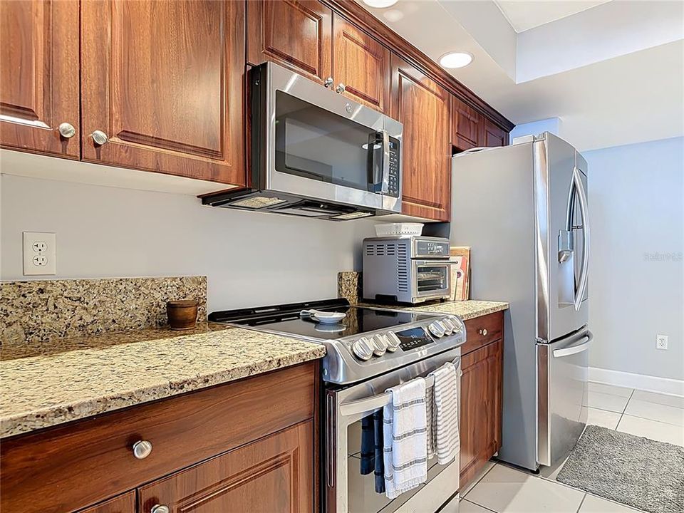 На продажу: $790,000 (3 спален, 3 ванн, 2475 Квадратных фут)