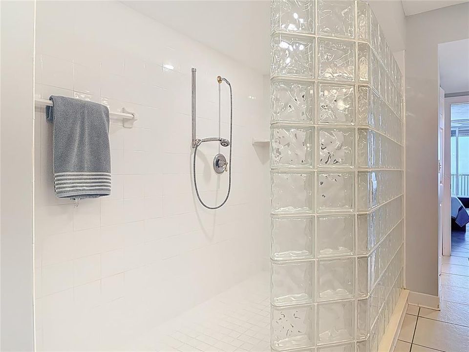 На продажу: $790,000 (3 спален, 3 ванн, 2475 Квадратных фут)