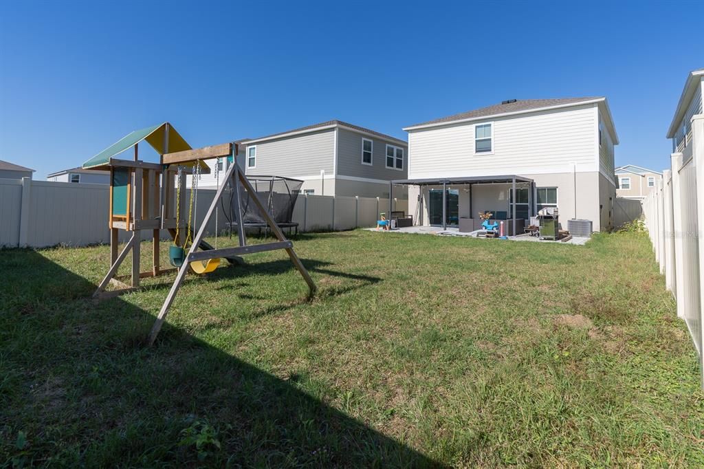 For Sale: $385,000 (4 beds, 2 baths, 2039 Square Feet)