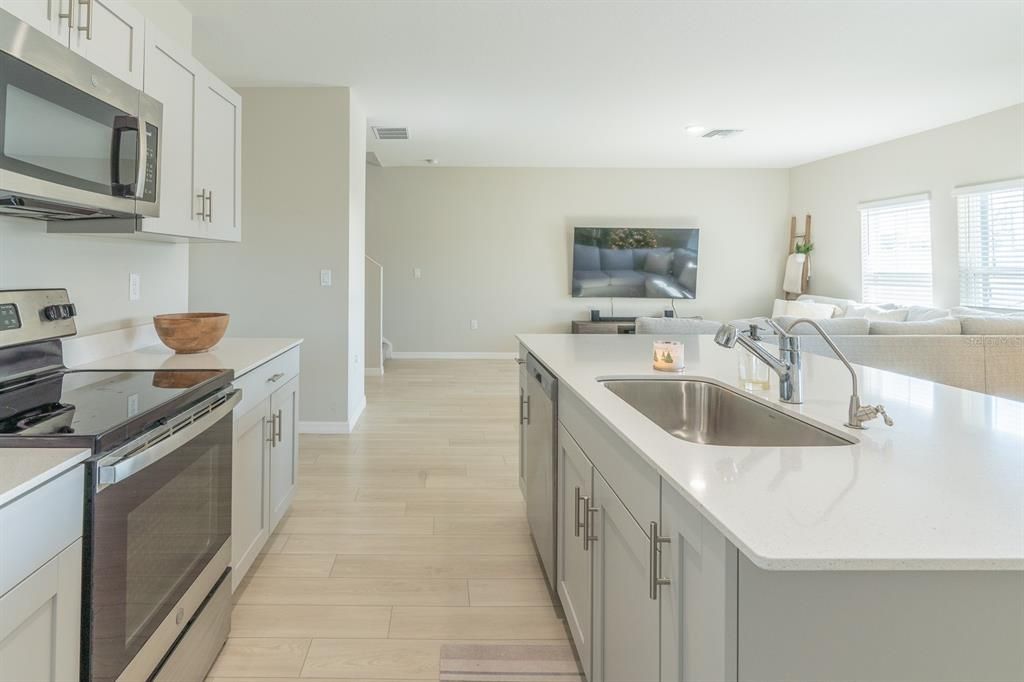 For Sale: $385,000 (4 beds, 2 baths, 2039 Square Feet)