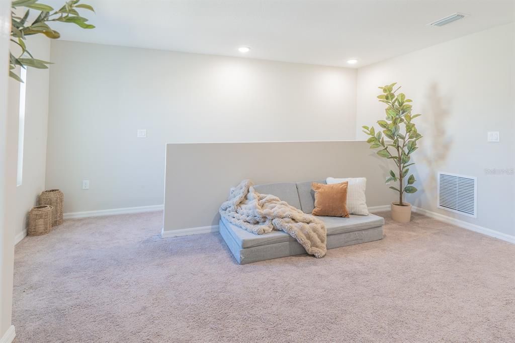 For Sale: $385,000 (4 beds, 2 baths, 2039 Square Feet)