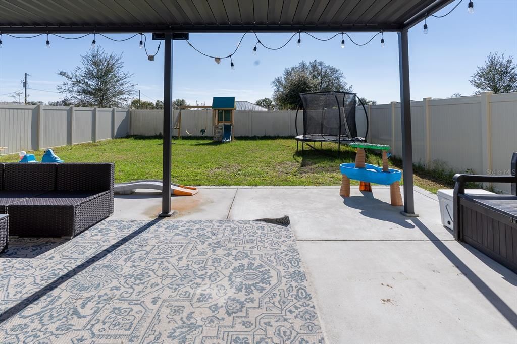 For Sale: $385,000 (4 beds, 2 baths, 2039 Square Feet)