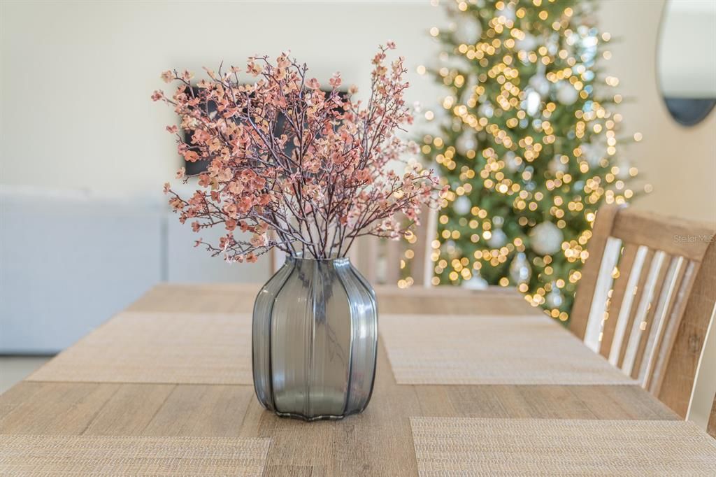 For Sale: $385,000 (4 beds, 2 baths, 2039 Square Feet)