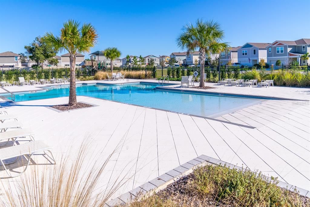 For Sale: $385,000 (4 beds, 2 baths, 2039 Square Feet)