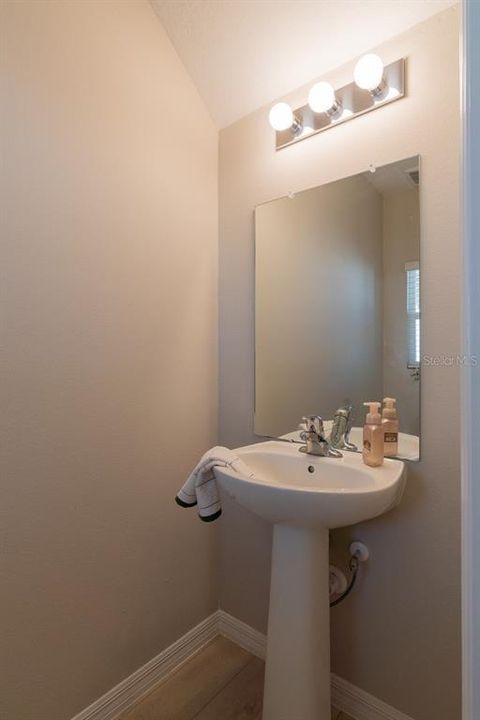 For Sale: $385,000 (4 beds, 2 baths, 2039 Square Feet)