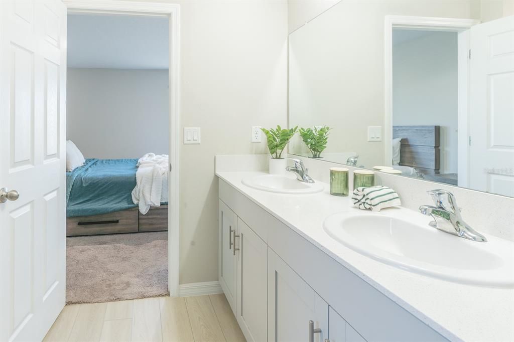 For Sale: $385,000 (4 beds, 2 baths, 2039 Square Feet)