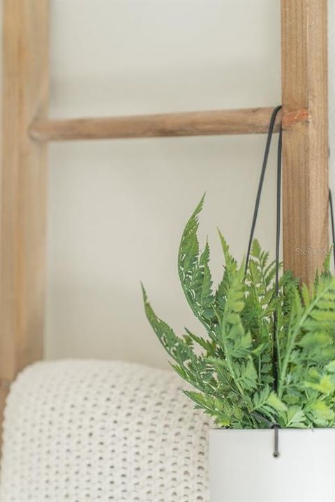 For Sale: $385,000 (4 beds, 2 baths, 2039 Square Feet)