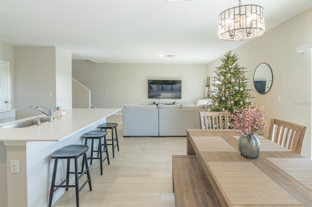 For Sale: $385,000 (4 beds, 2 baths, 2039 Square Feet)