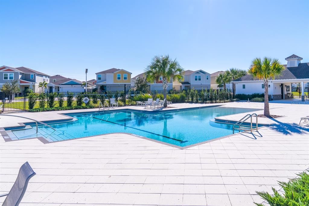 For Sale: $385,000 (4 beds, 2 baths, 2039 Square Feet)