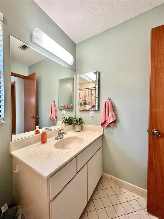 待售: $255,000 (3 贝兹, 2 浴室, 1495 平方英尺)