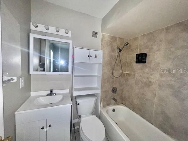 En Renta: $1,700 (2 camas, 2 baños, 864 Pies cuadrados)